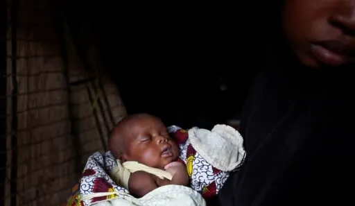 Viol d’un bébé de 18 mois par une lesbienne?