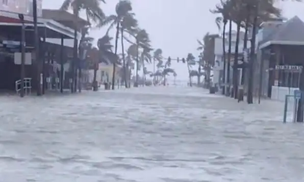 La tempête tropicale Debby atteint la Floride
