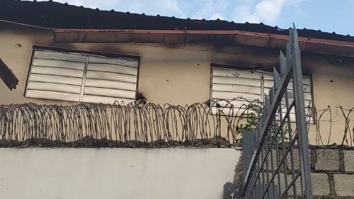 Le couvent et l’hôpital des Missionnaires de la Charité incendiés